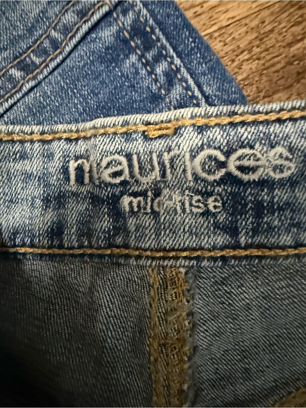 Lot of 3 pairs of Maurices Denim Blue Jean Shorts - Picture 3 of 4